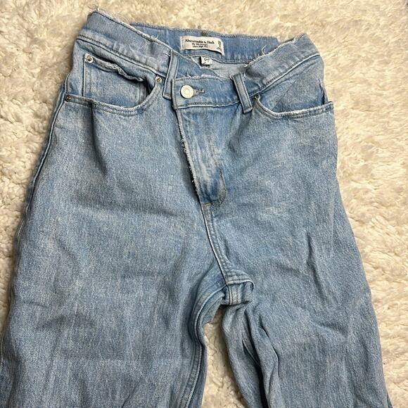 Abercrombie and Fitch Ultra High Rise 90’s Straight Leg Curve Love EE11 - Picture 6 of 14